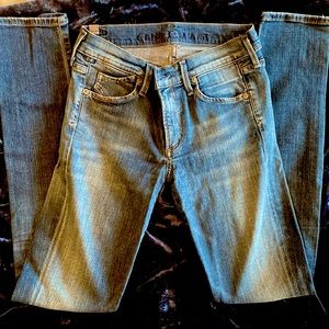 Medium dark blue citizens of humanity size 27 jeans